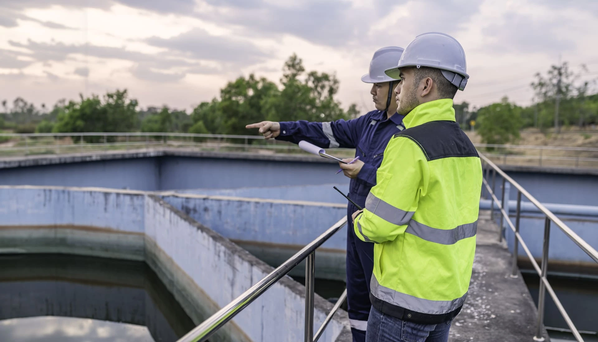 water tank cleaning company